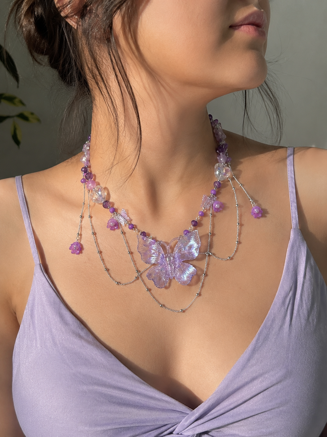 Collar Mariposa Violeta Floral