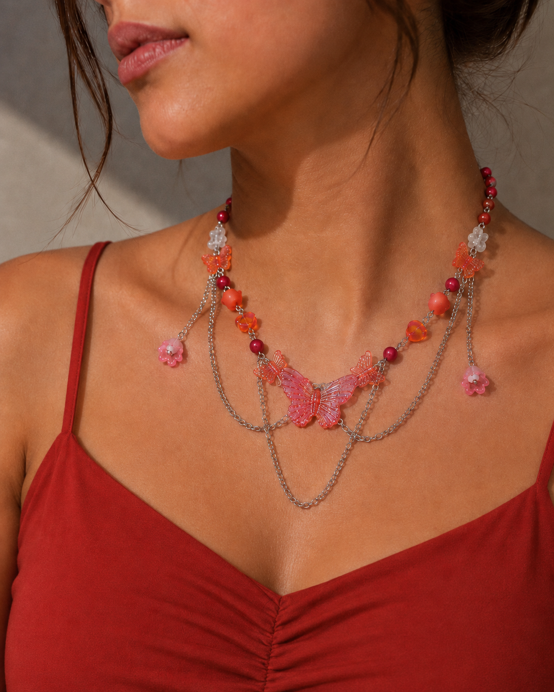 collar rojo rubi
